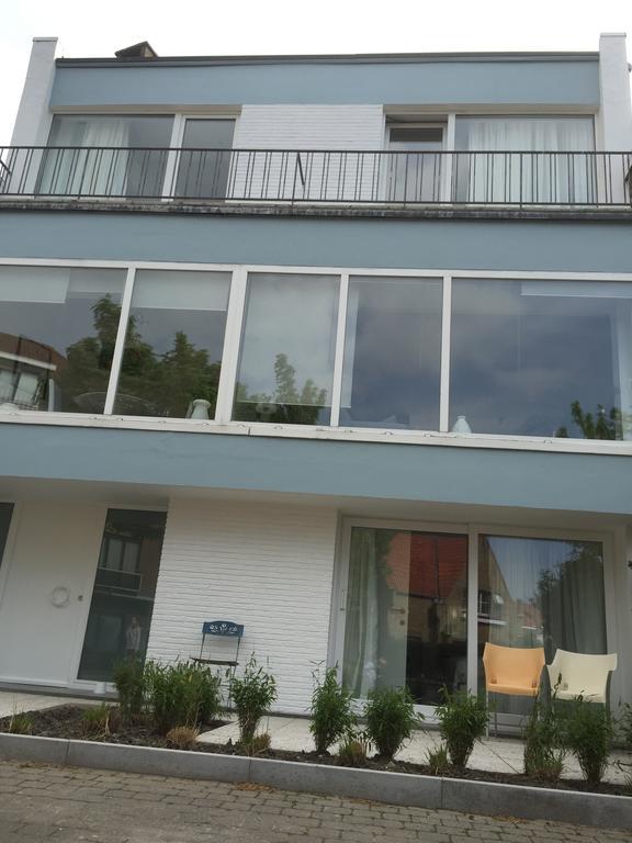 Guesthouse Poppies , Free Parking オステンド エクステリア 写真