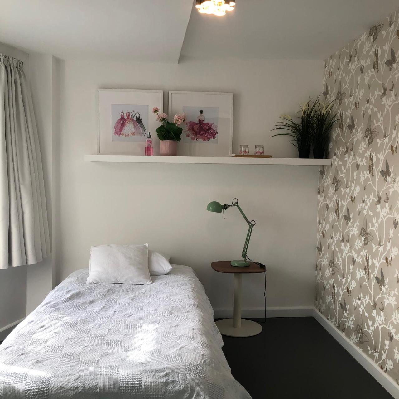 Guesthouse Poppies , Free Parking オステンド エクステリア 写真