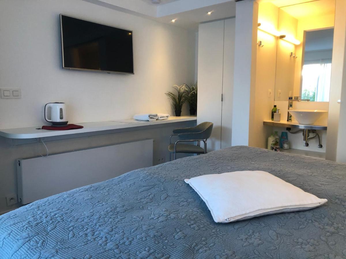 Guesthouse Poppies , Free Parking オステンド エクステリア 写真